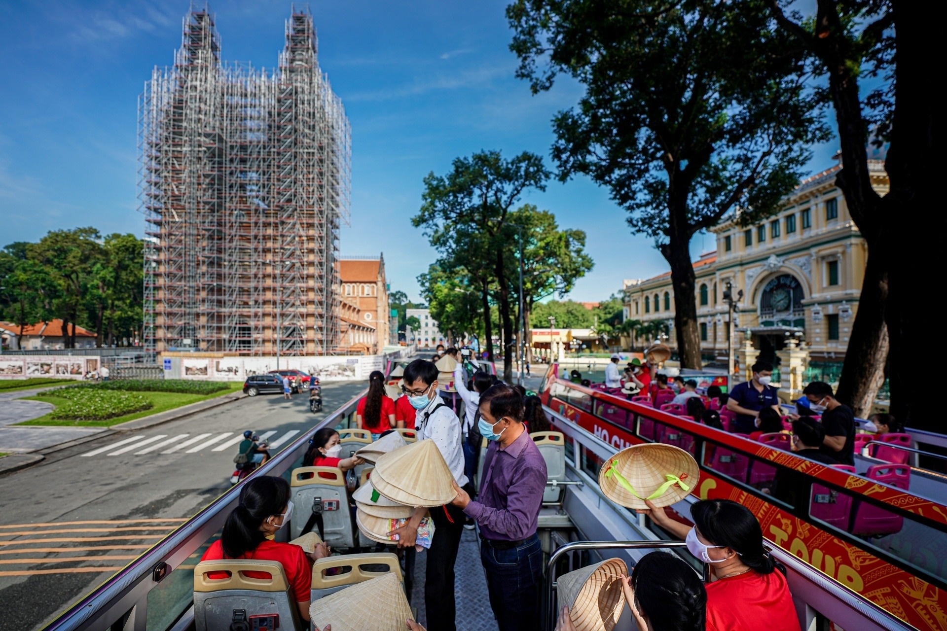 Cach tiet kiem khi du lich hinh anh