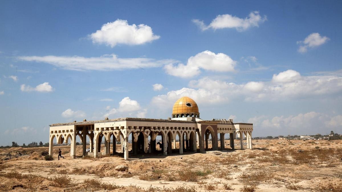 San bay 86 trieu USD bo hoang suot 18 nam hinh anh