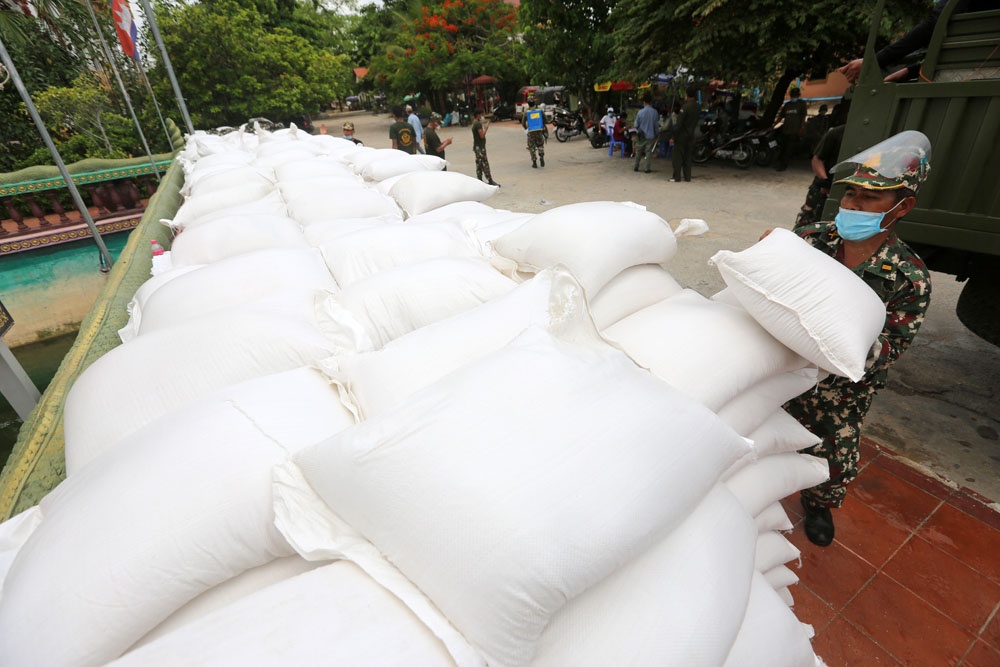 Quan doi Campuchia va Covid-19 anh 2