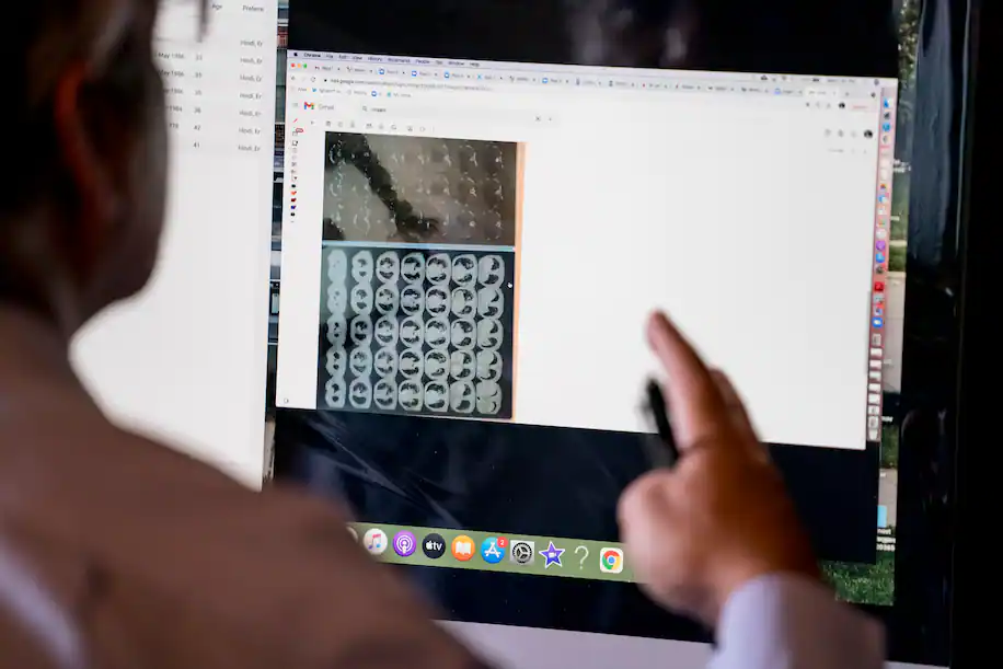 Bac si chua Covid truc tuyen anh 5