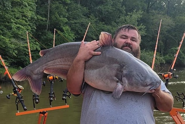 Nguoi dan ong My bat duoc con ca tre nang nua ta hinh anh