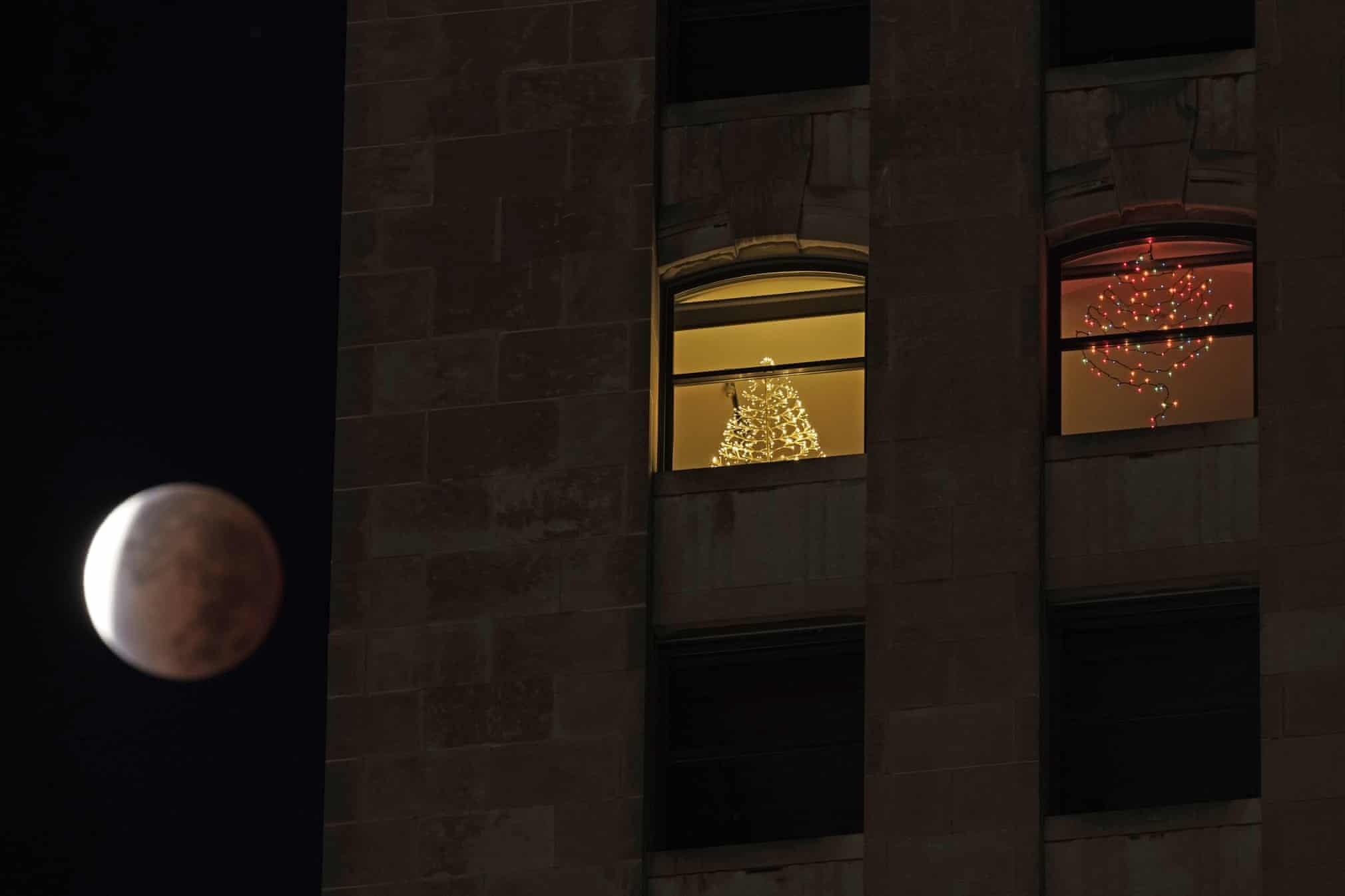 Anh chup nguyet thuc Beaver Moon tren khap the gioi anh 10