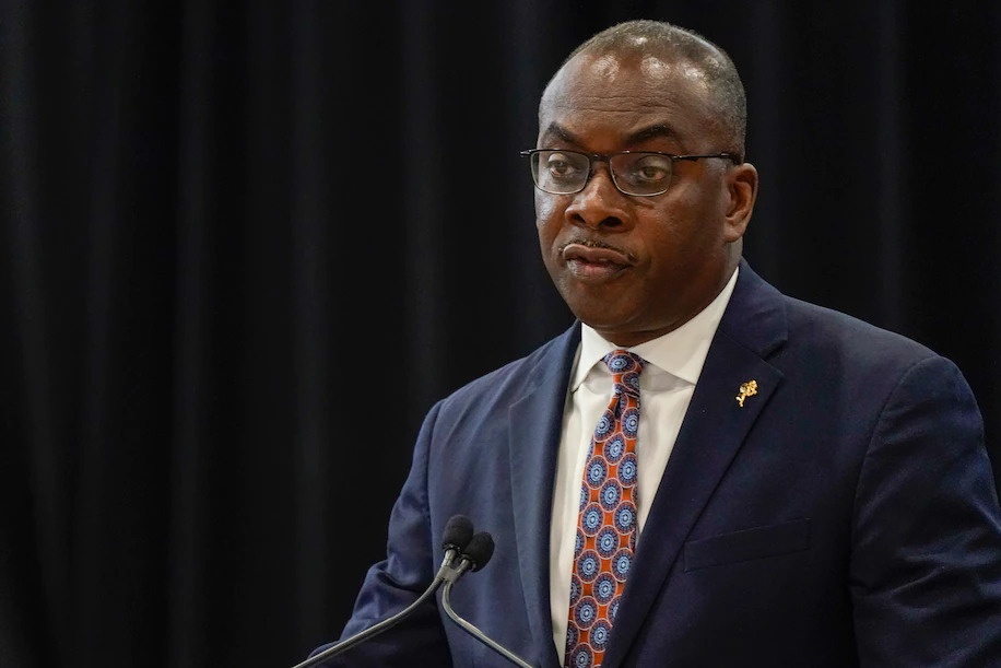 bao tuyet lich su anh 4