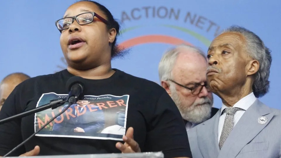 Con gai Eric Garner phan no vi video canh sat danh dap Tyre Nichols hinh anh