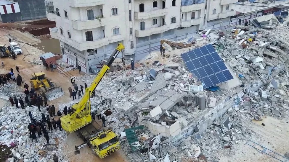 dong dat tan the anh 2