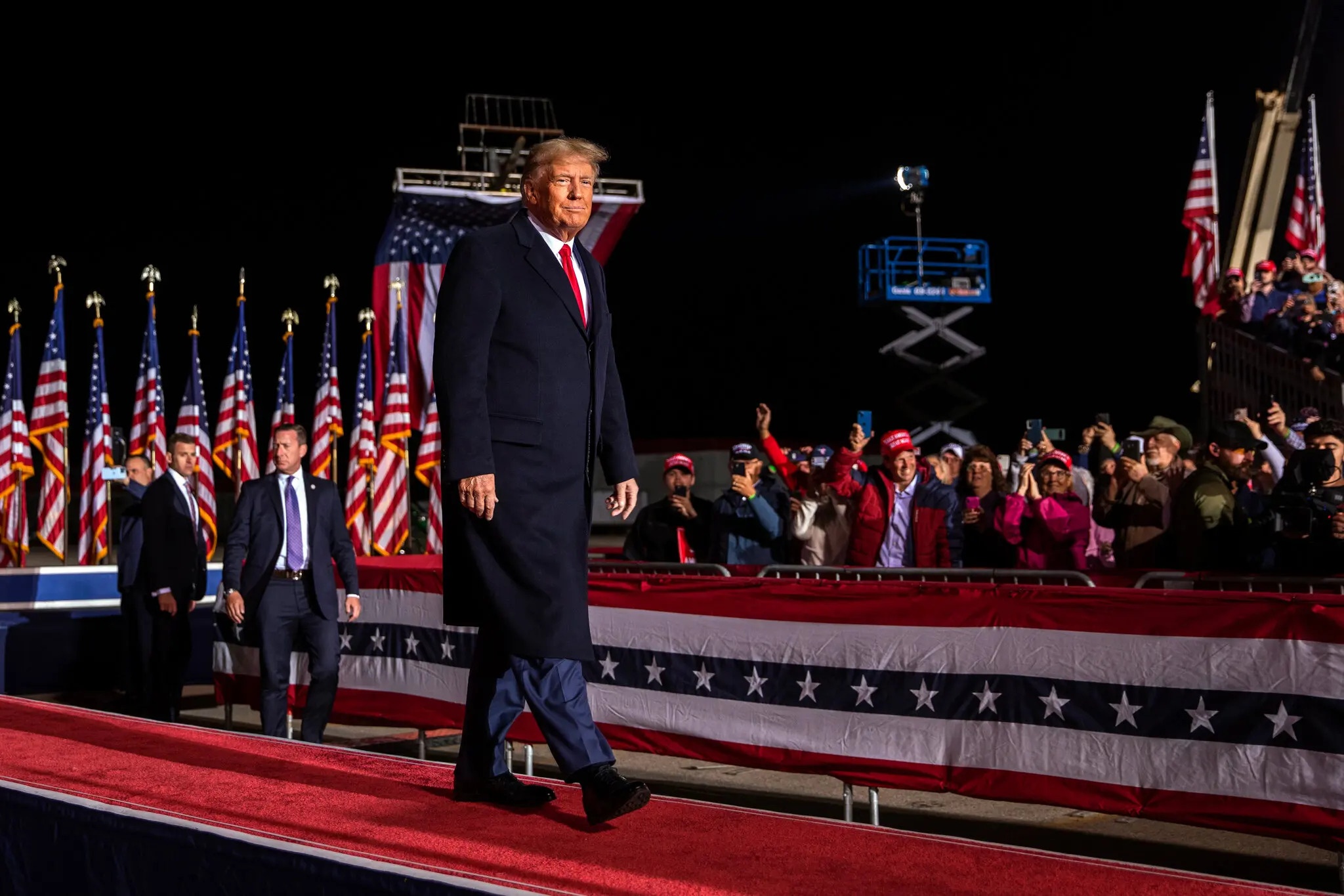 Trump truy to hinh su anh 2