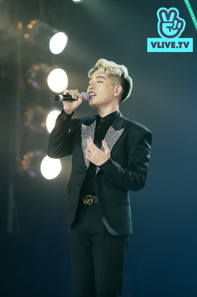 v live year end party 2017 anh 3