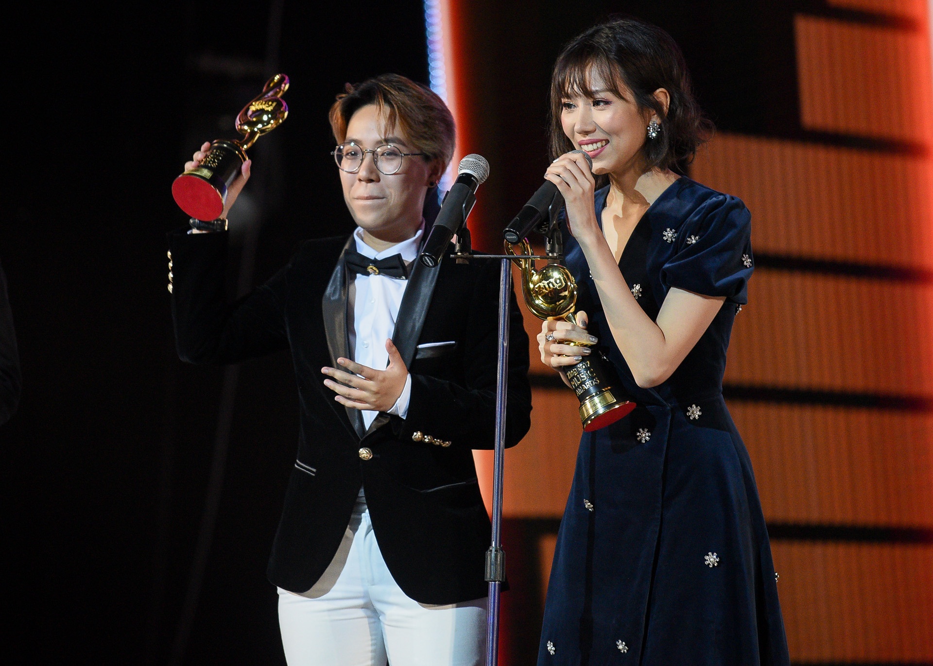 min mac vay giong song hye kyo anh 2