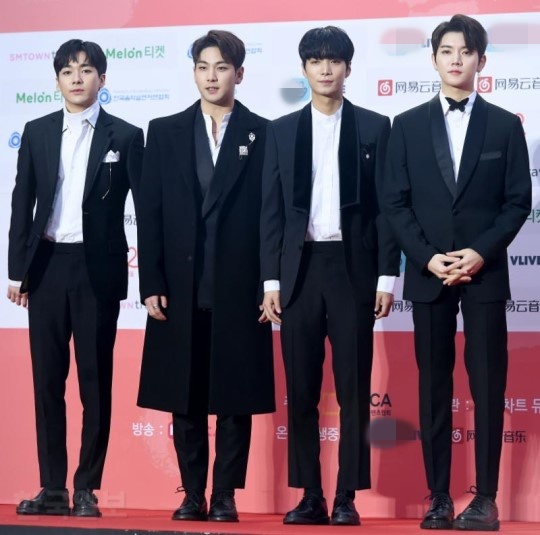 sao hàn thảm đỏ gaon chart ảnh 6 sao han tham do gaon chart anh 6