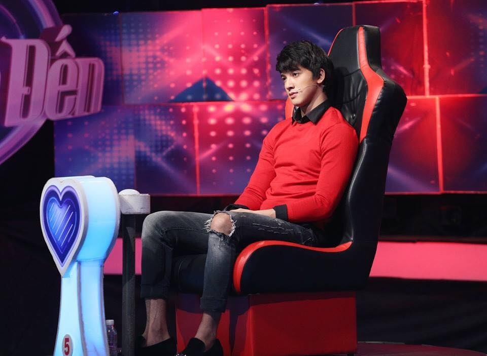 Tien vu thang nam ruc ro anh 11