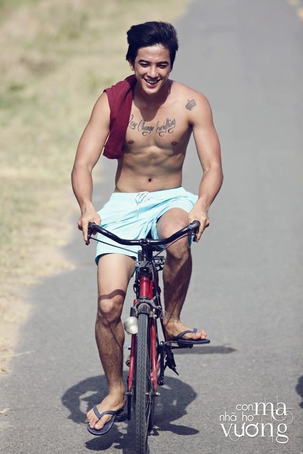 Tien vu thang nam ruc ro anh 10