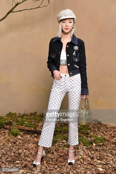 show chanel tuần lễ thời trang paris 2018 ảnh 13 show chanel tuan le thoi trang paris 2018 anh 13