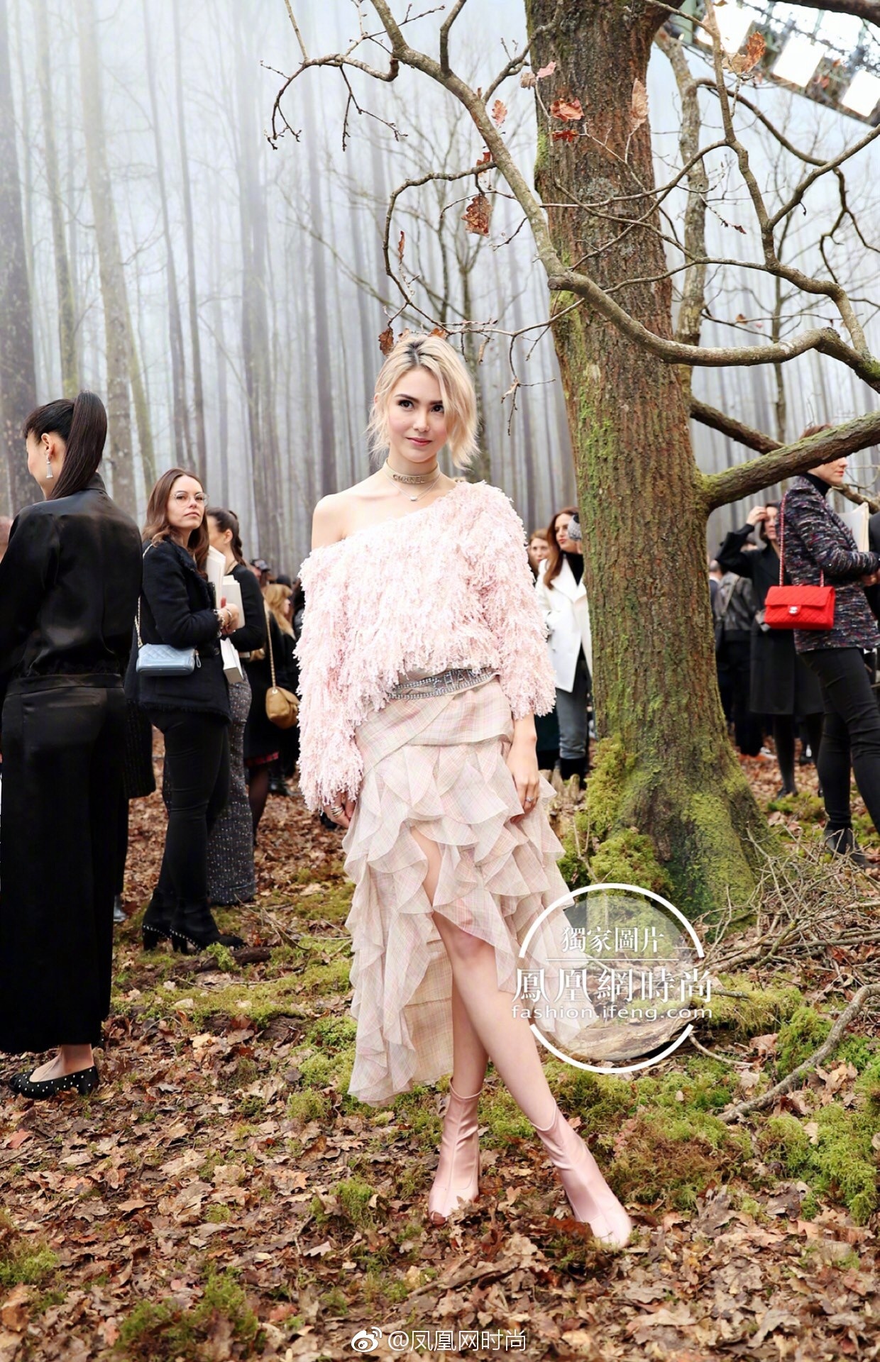 show chanel tuần lễ thời trang paris 2018 ảnh 2 show chanel tuan le thoi trang paris 2018 anh 2