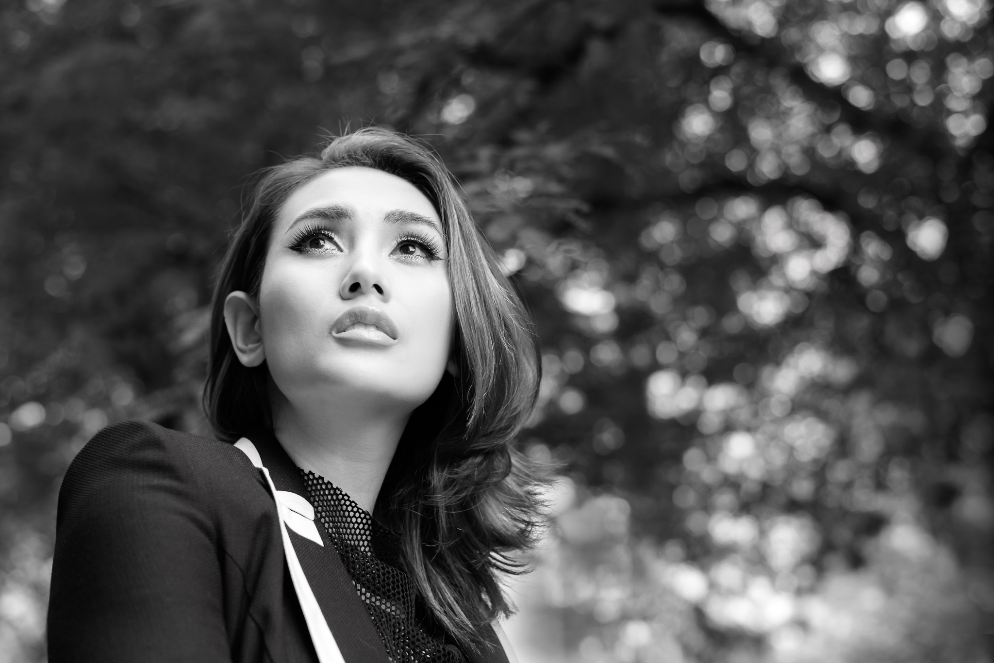 vo hoang yen thu nho nguc anh 1