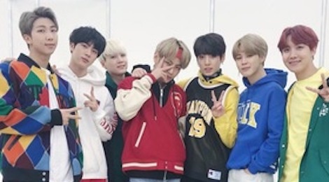BTS lap them ky luc mang tam quoc te hinh anh