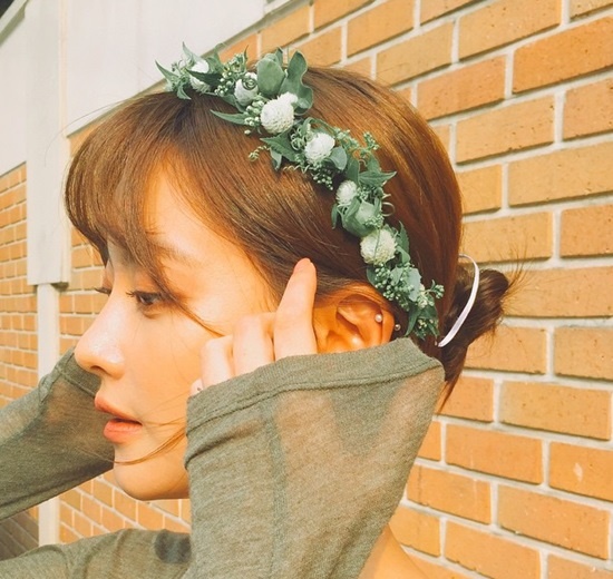 nhan sac ban gai kim bum anh 3