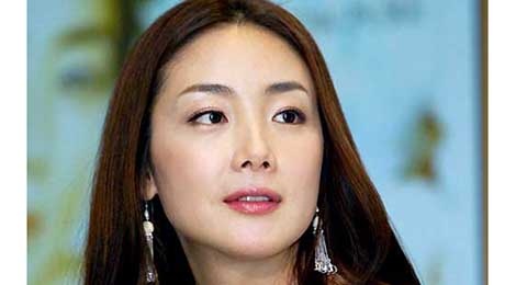'Nguoi dep khoc' Choi Ji Woo bi mat lay chong o tuoi 43 hinh anh