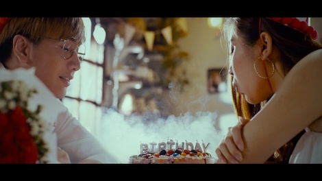 MV Toi nay mot minh - Lou Hoang hinh anh