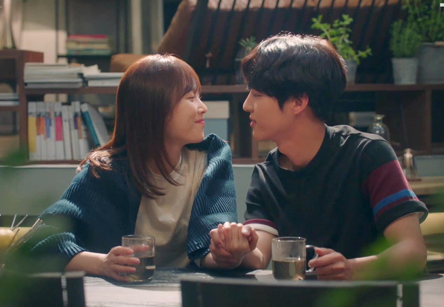 cap doi chi em trong phim han anh 6