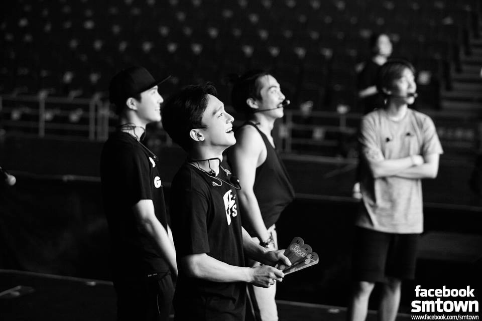 6 nam ra mat exo anh 11