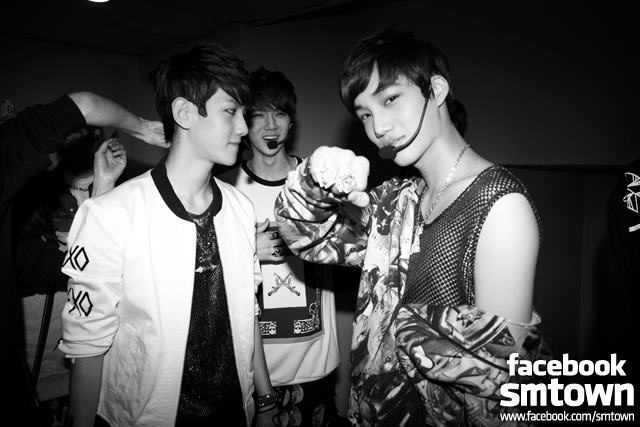 6 nam ra mat exo anh 3