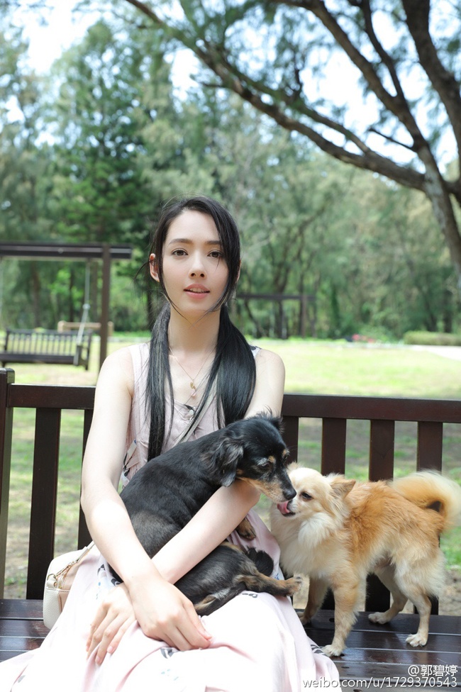 nhan sac quach bich dinh anh 9