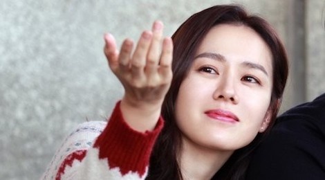 Son Ye Jin dep thuan khiet trong anh hau truong cung So Ji Sub hinh anh
