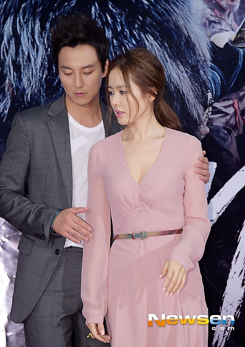 ban dien hang a cua son ye jin anh 12