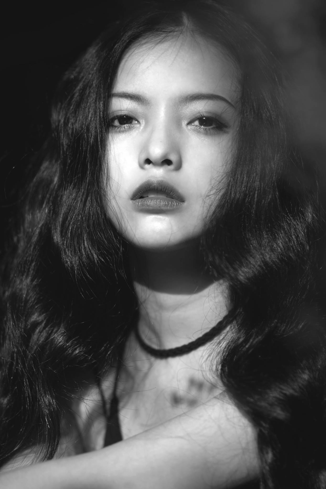 nhan sac ma nu yu duong loi nguyen huyet ngai anh 4