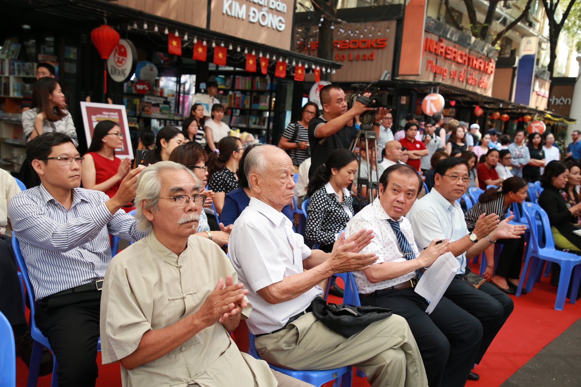 khai mac ngay hoi sach viet nam 2018 anh 2