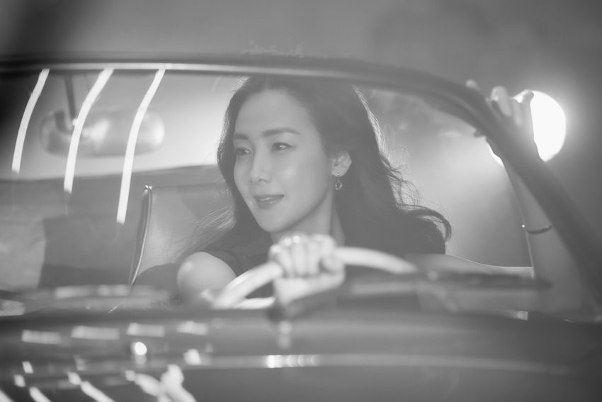 nhan sac choi ji woo trong hau truong quang cao anh 2