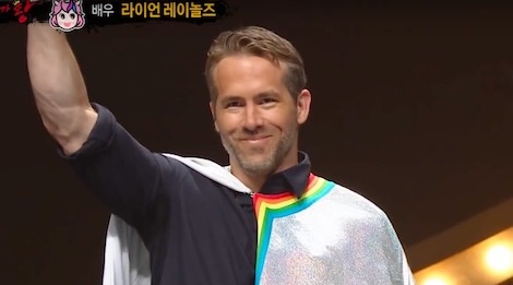 'Deadpool' Ryan Reynolds gay nao loan khi bi mat thi hat o Han Quoc hinh anh