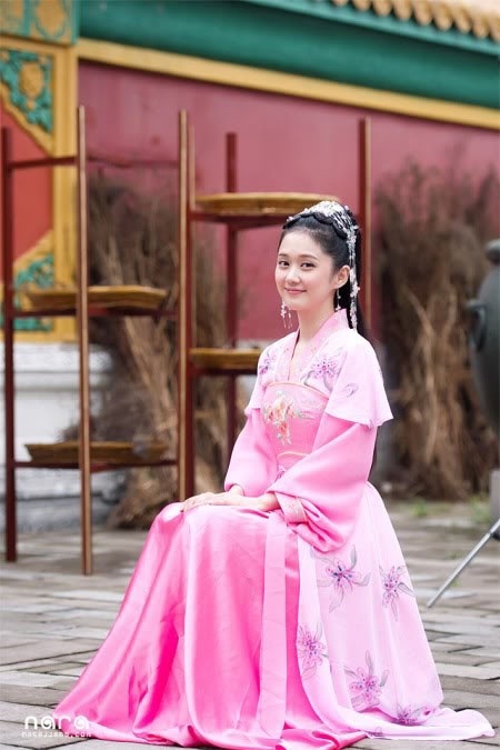 nhan sac jang nara sau 18 nam ra mat anh 8