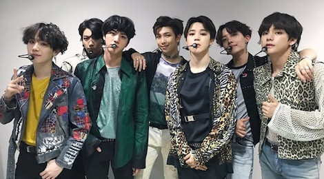 BTS dap lai loi chuc mung dung dau Billboard cua Tong thong Han Quoc hinh anh