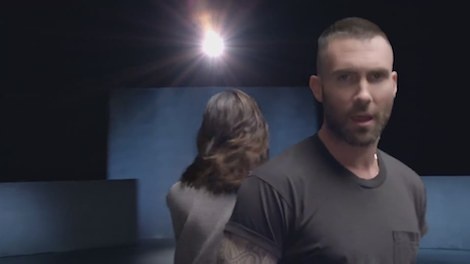 MV Girls Like You - Maroon 5 ft Cardi B hinh anh