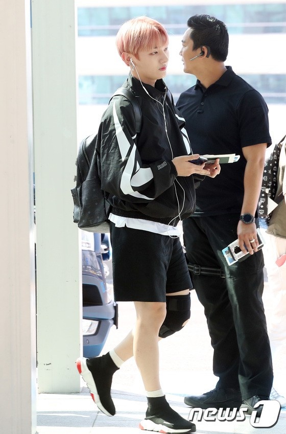 lee young ae wanna one tai san bay anh 12