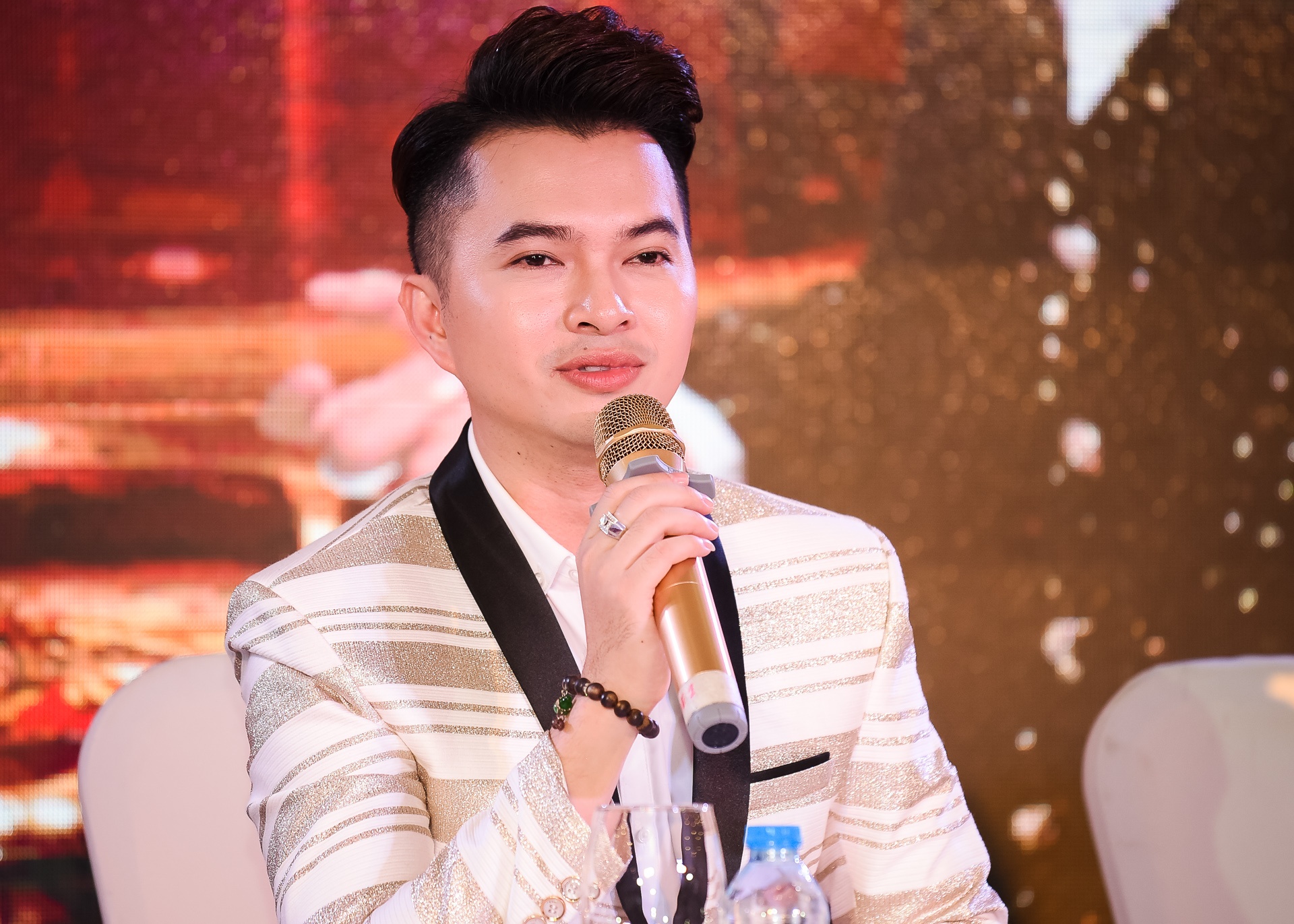 liveshow nam cuong anh 8