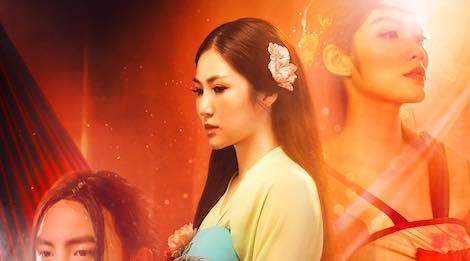 Huong Tram theo duoi trao luu co trang trong MV moi hinh anh