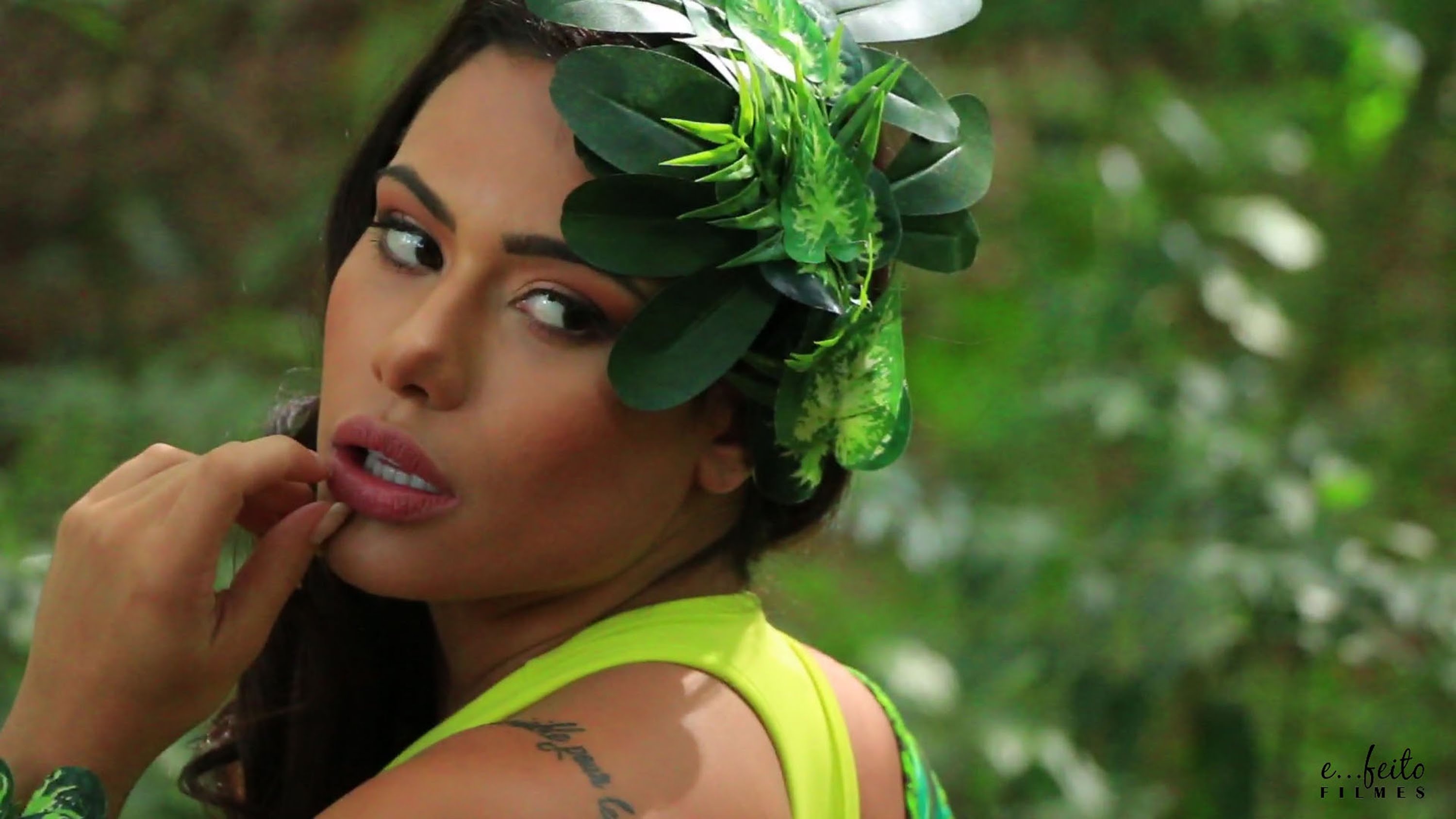 ban gai neymar anh 10