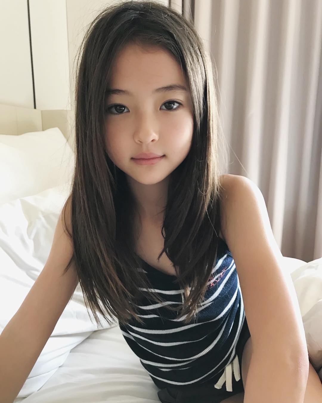 ella gross anh 2