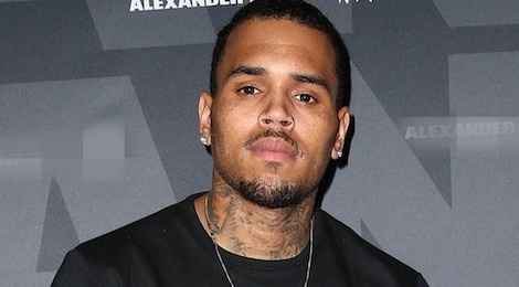Chris Brown lai bi bat vi hanh hung nguoi vo toi hinh anh