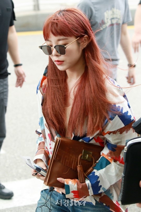 nhan sac sao han o san bay anh 5