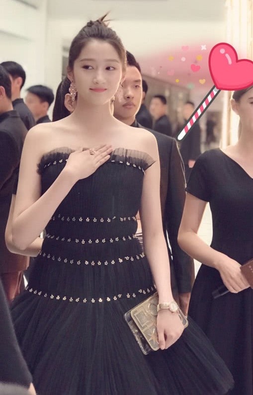 hinh anh ban gai luhan anh 6