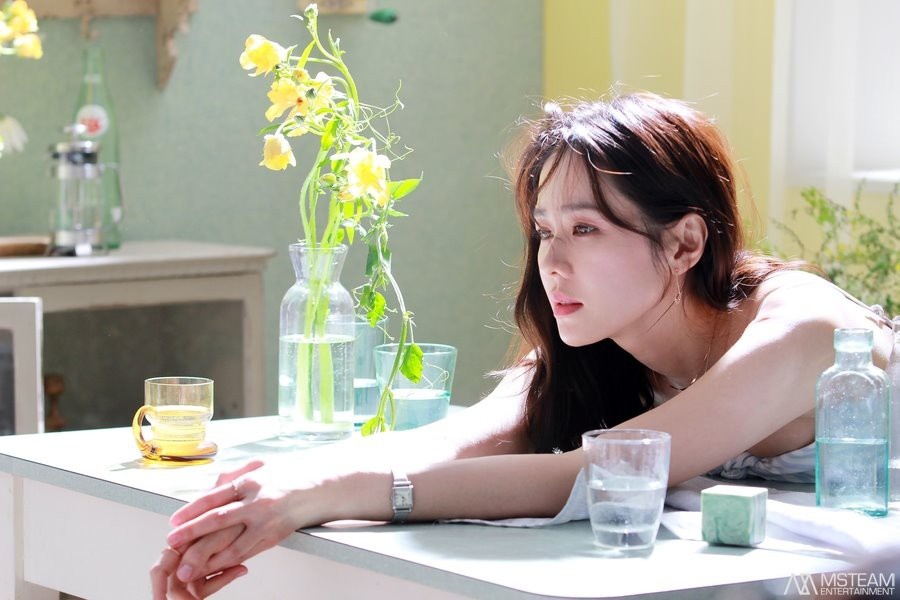 nhan sac son ye jin anh 1