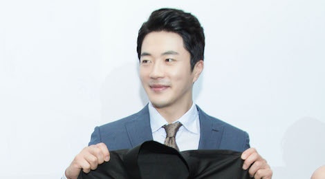 Kwon Sang Woo lich lam, dien trai ben dan my nhan showbiz Viet hinh anh