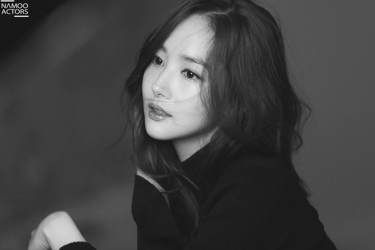 park min young park seo joon hen ho anh 2