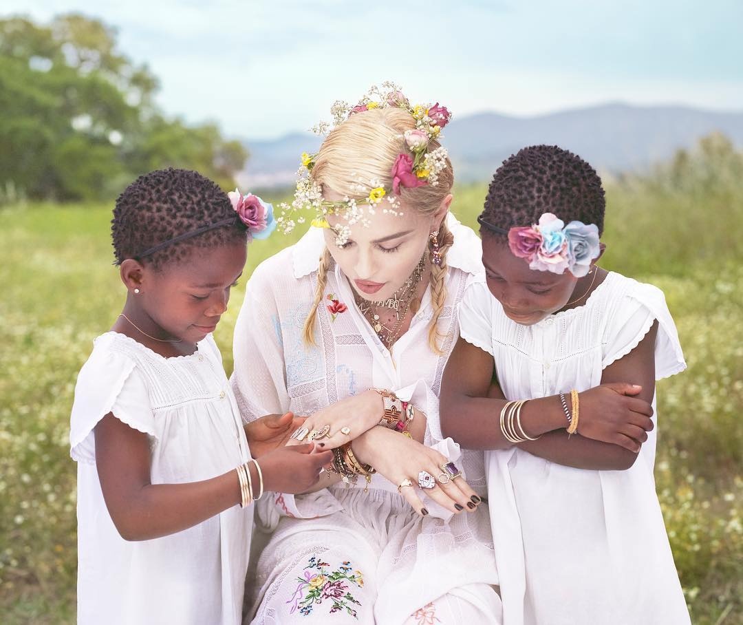 madonna tre trung o tuoi 60 anh 4