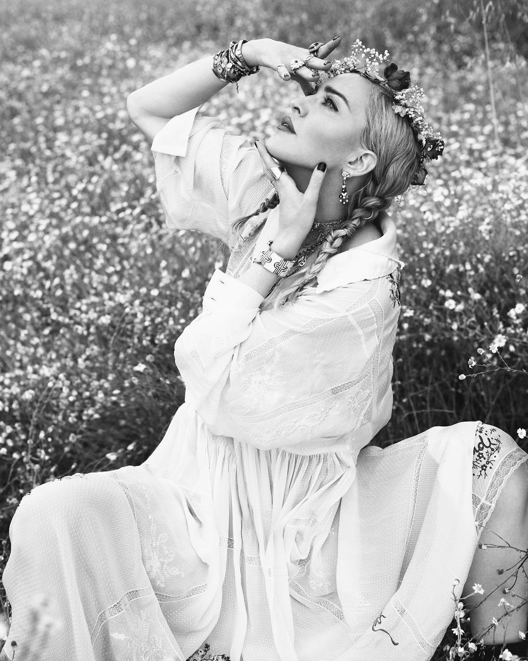 madonna tre trung o tuoi 60 anh 3