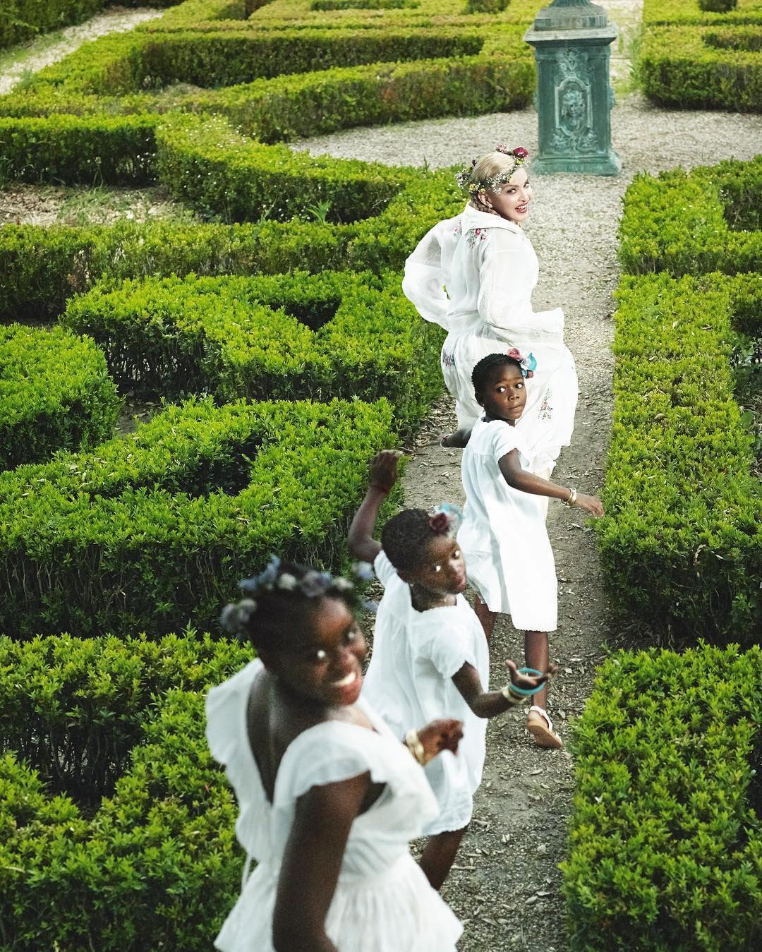 madonna tre trung o tuoi 60 anh 5