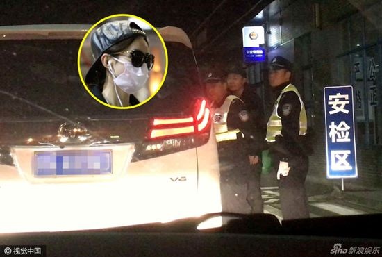 lum xum doi tu cua trieu le dinh anh 12